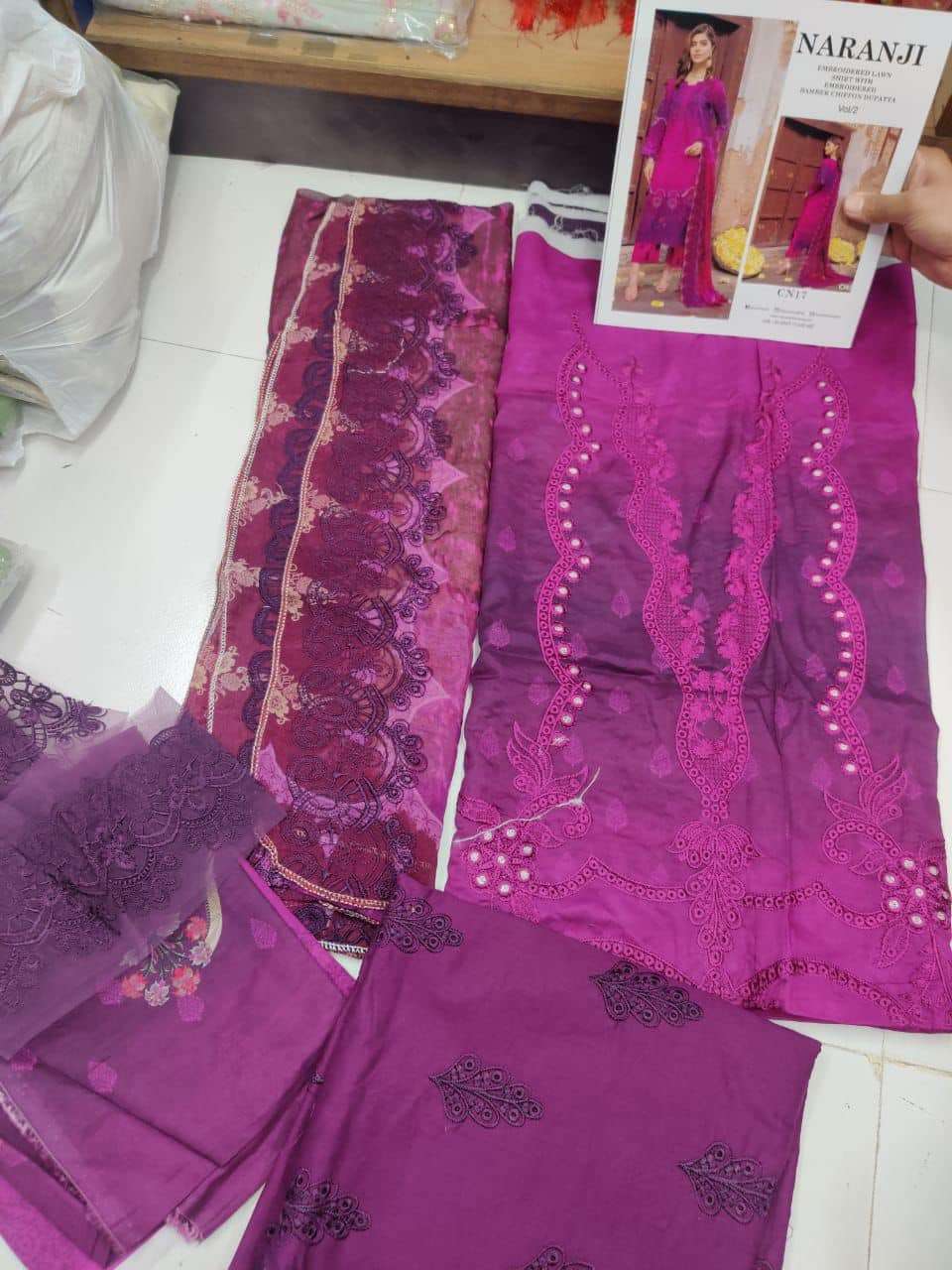  Charizma Narangi  - 02