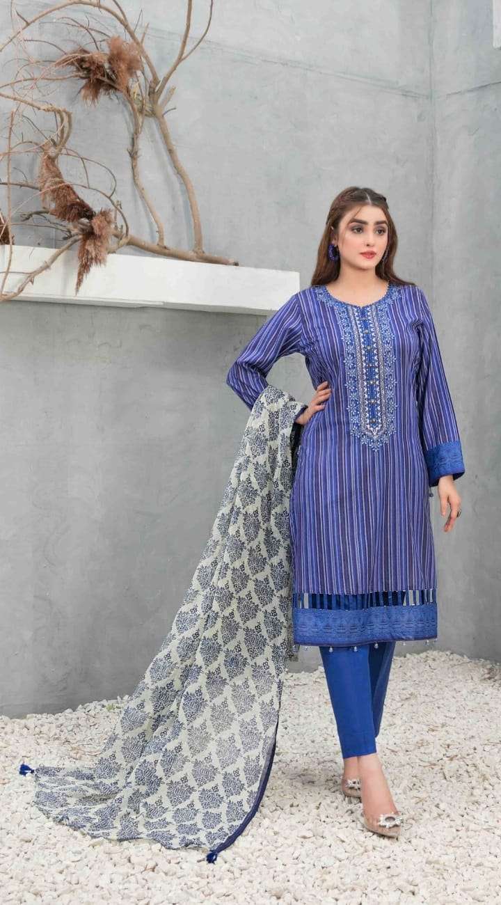  Devina By Amna Sohail - 02