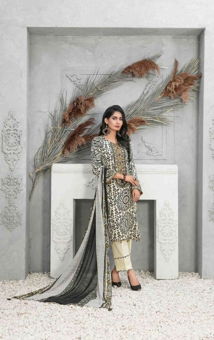  Devina By Amna Sohail - 06