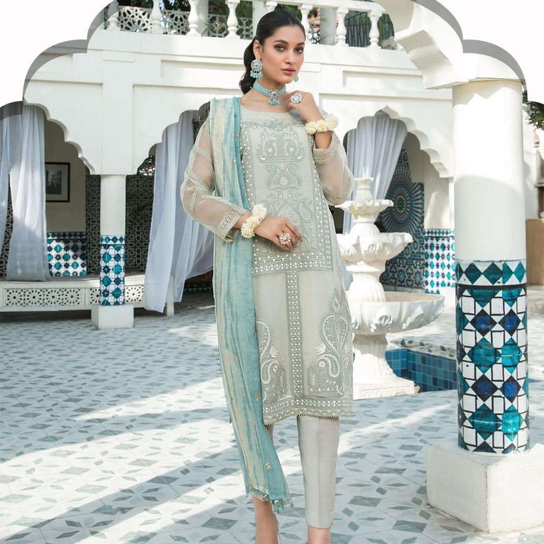 ZAROUHI Ready-to-Wear - 02