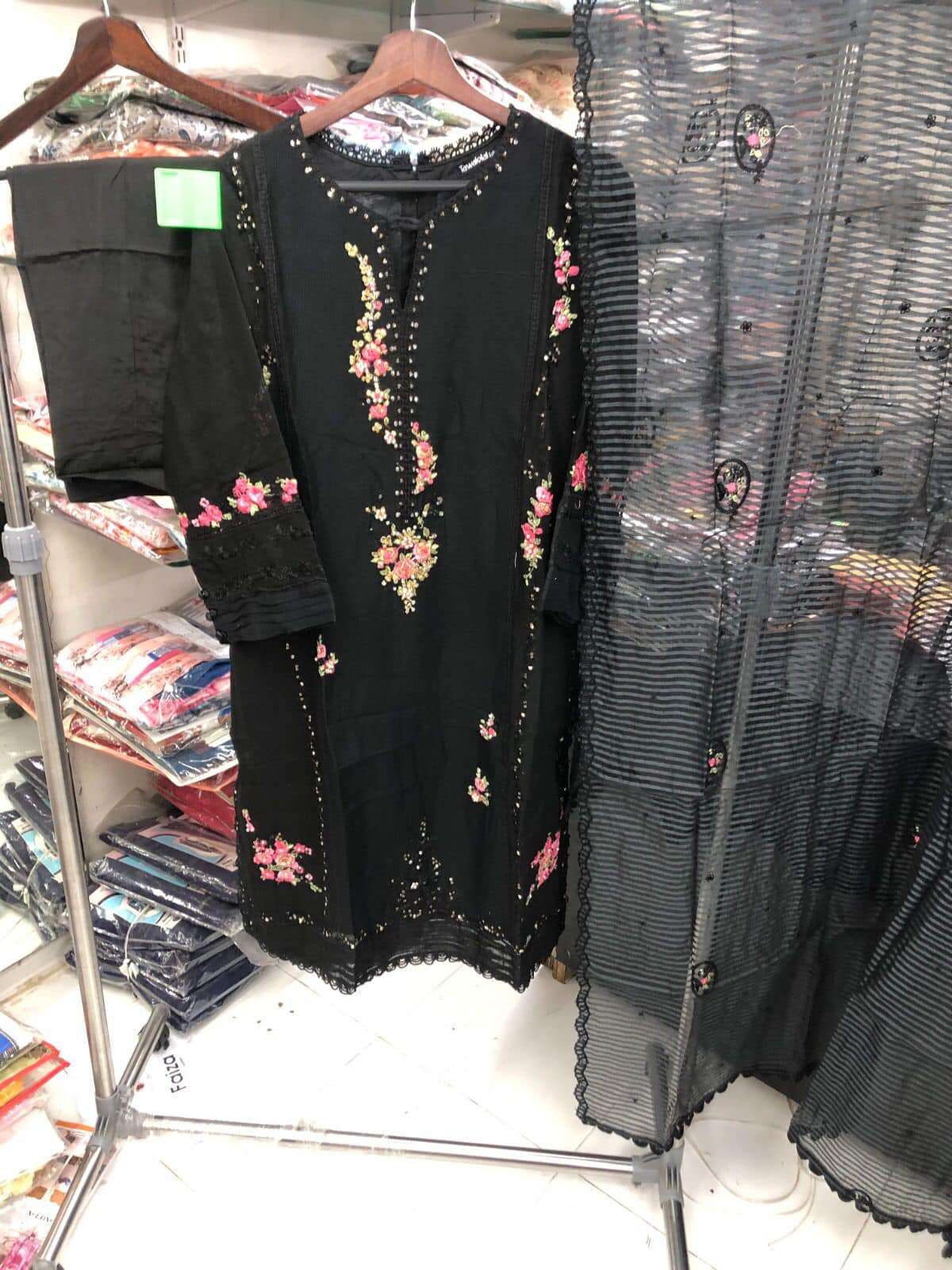 ZAROUHI Ready-to-Wear - 04A