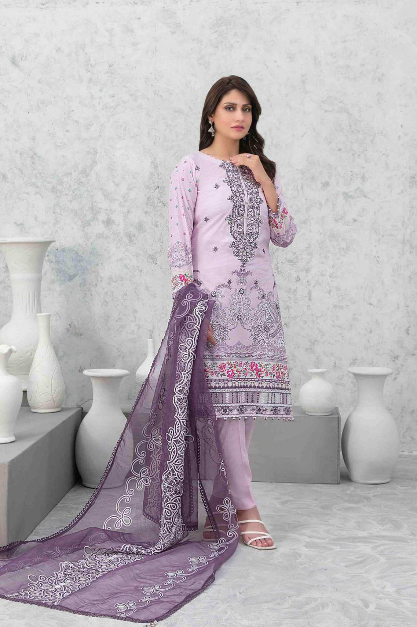 tawakkal zareesh embroidered embellished lawn collection 2023 01 2023 07 09 23 51 04