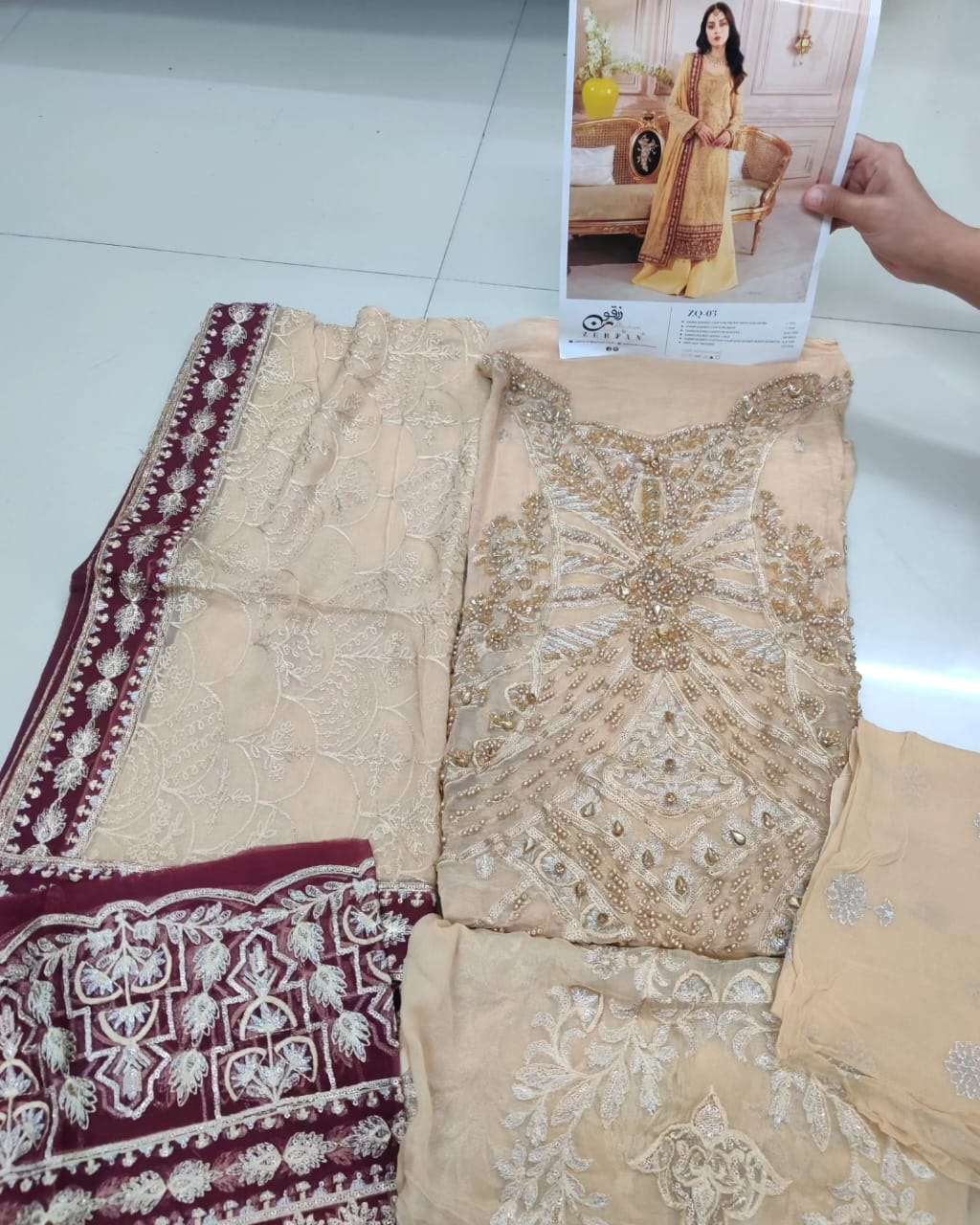 Zircon Chiffon open pic by Zebtan -08