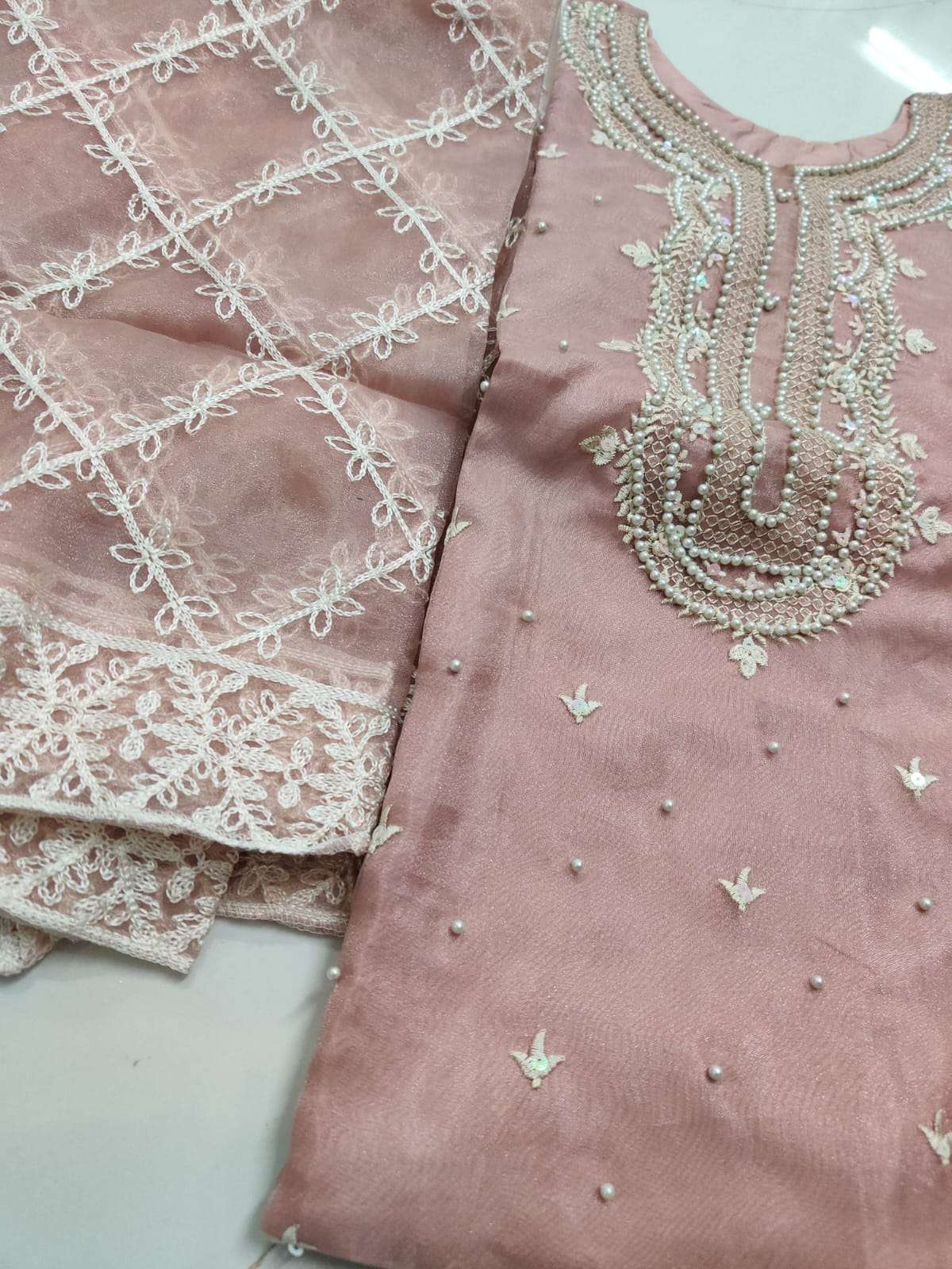 Sadabahar Open Pic by Mehboob Tex-01