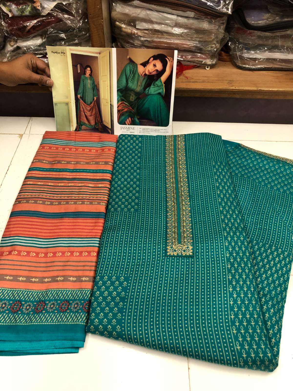 Jasmin Open Pic by Mumtaz Arts-03