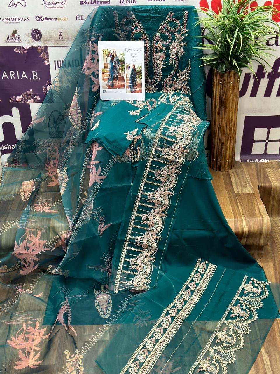  Mashaal Luxury Lawn Vol 8 Open pics by Ramsha-08