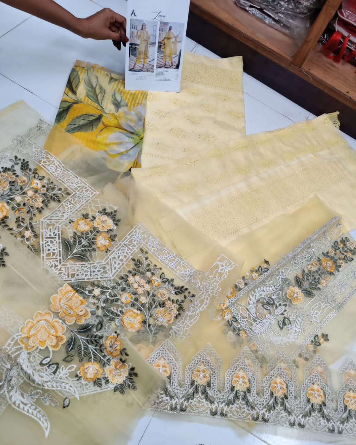 Inlays Open Pic by Adan Libas-08