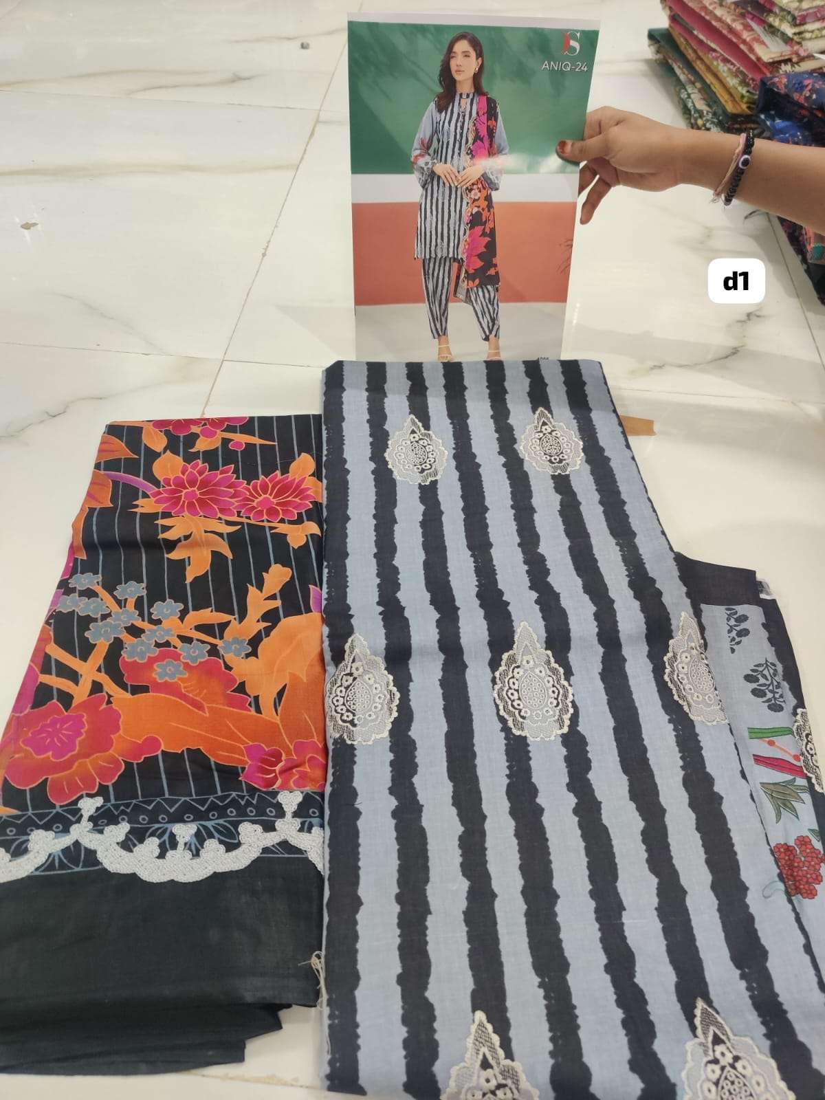 ANIQ-24 Open Pic by DEEPSY SUITS-01