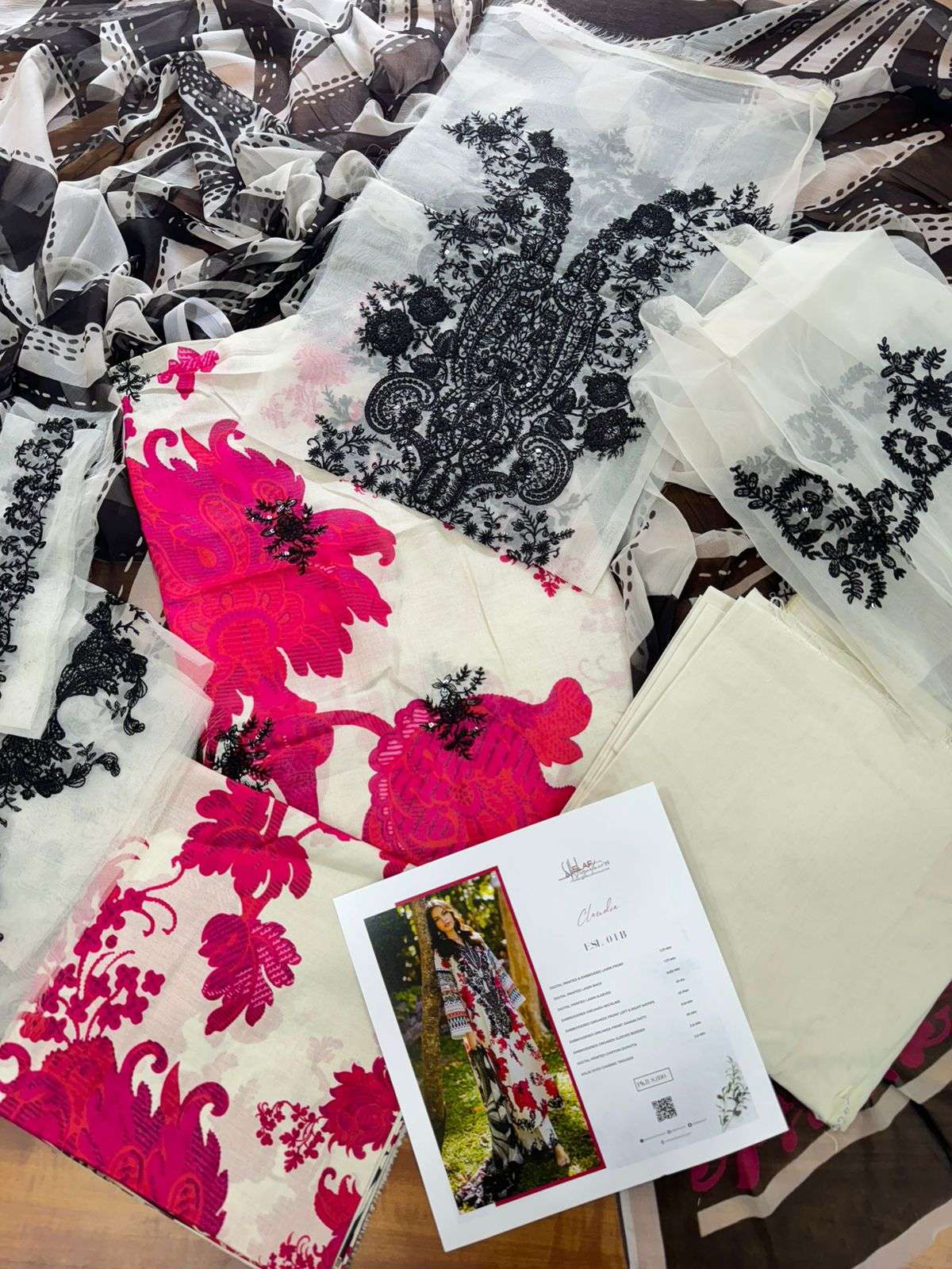 Elaf Signature Embroidered Lawn Collection Elaf-01