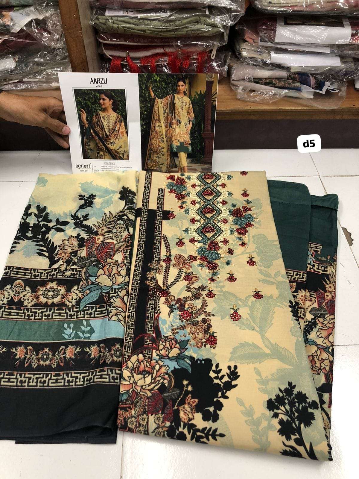 AARZU VOL 2 Open Pic by ROMANI-07