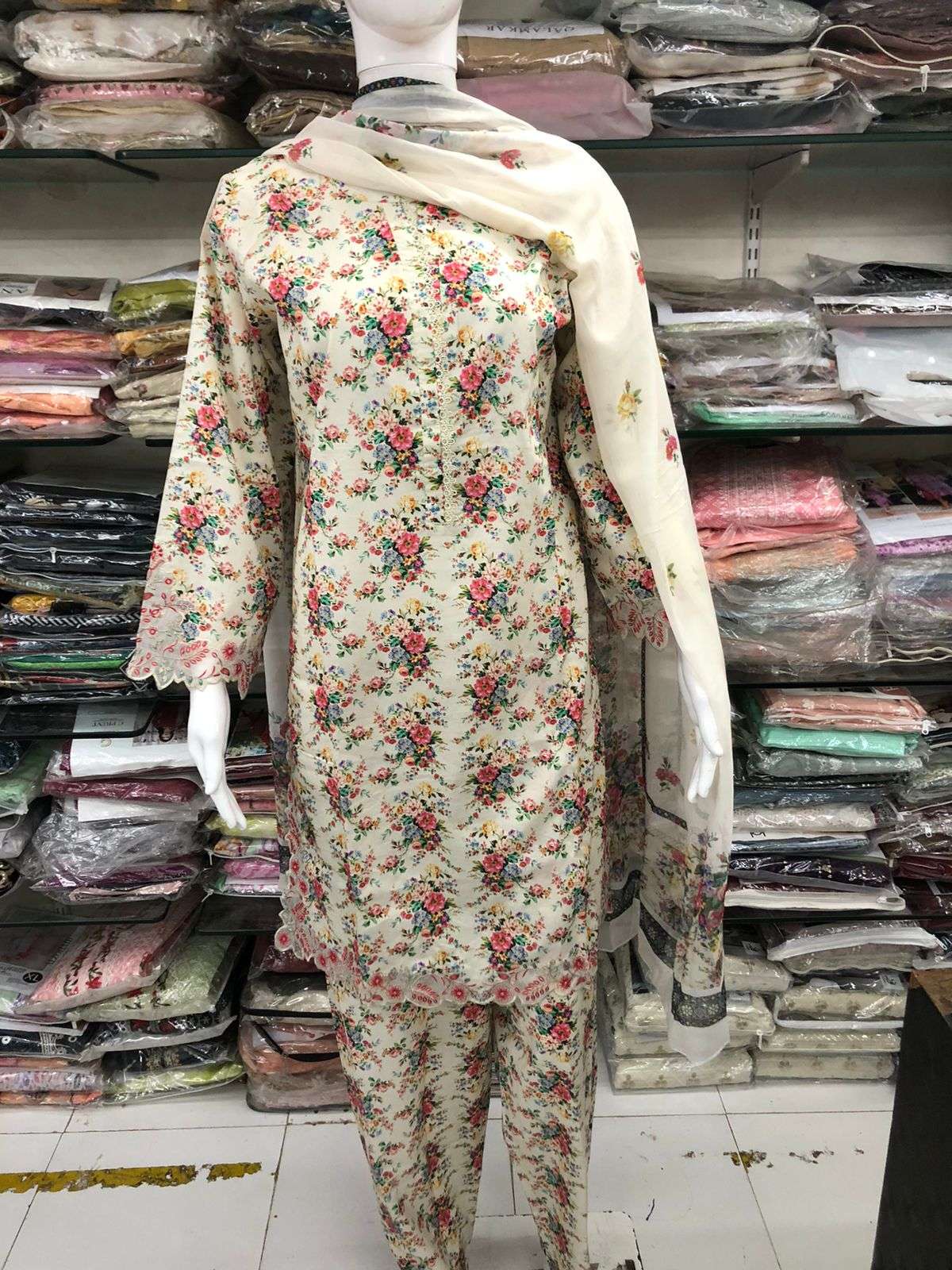 Bin Saeed lawn 2024 by Ready to wear-02
