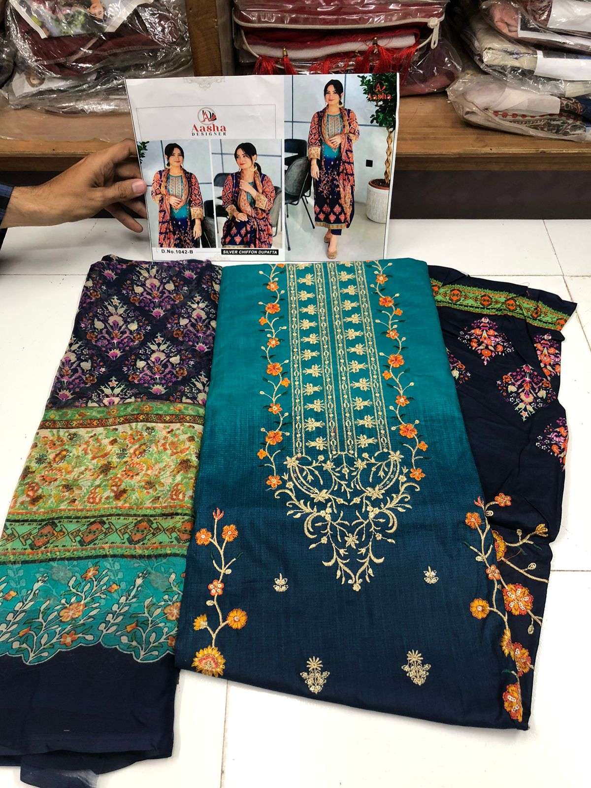 D No 1042 By Aasha-01