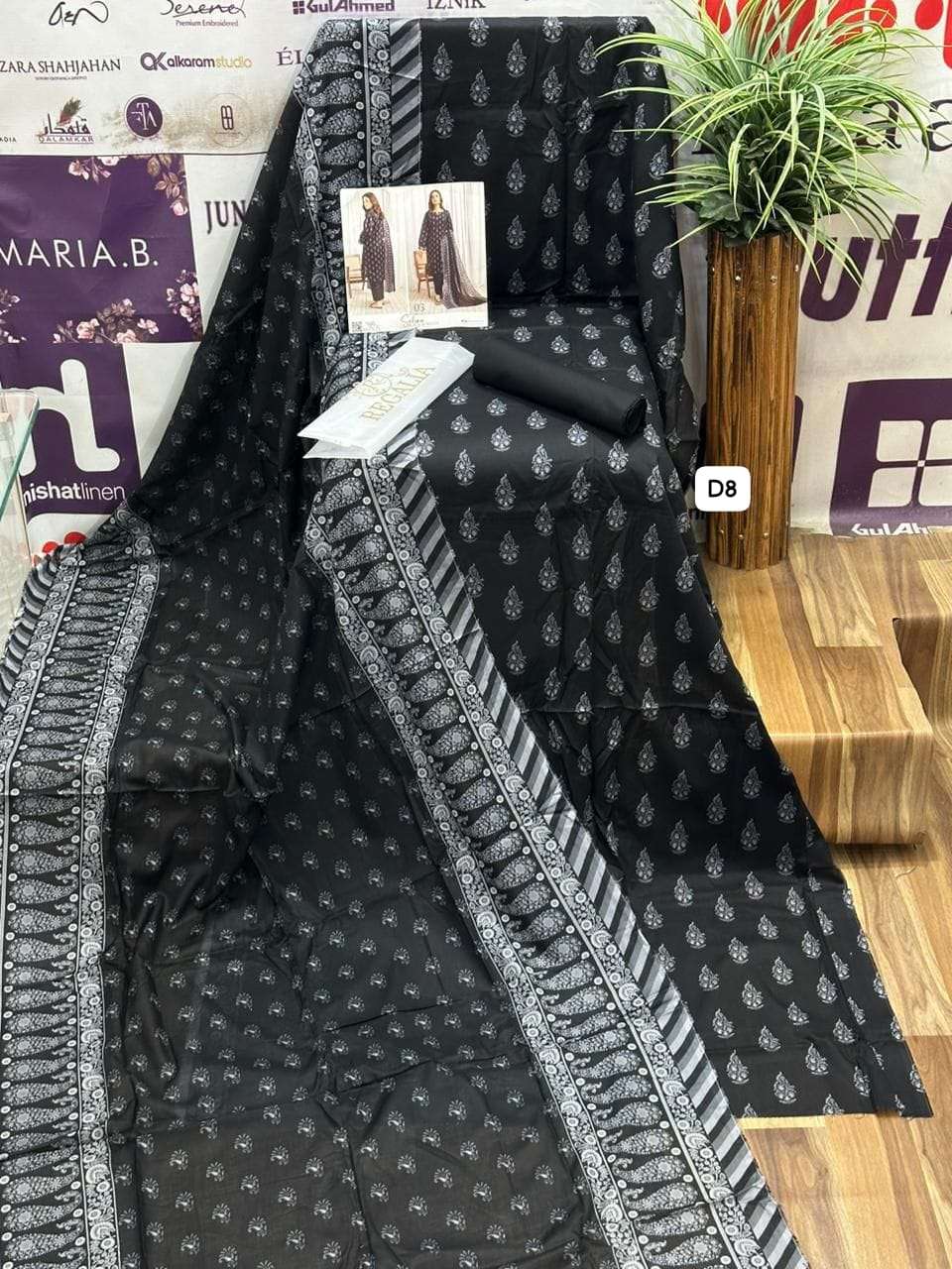 SALINA BLACK & White Chapter Open Pic 04 by Regalia-07