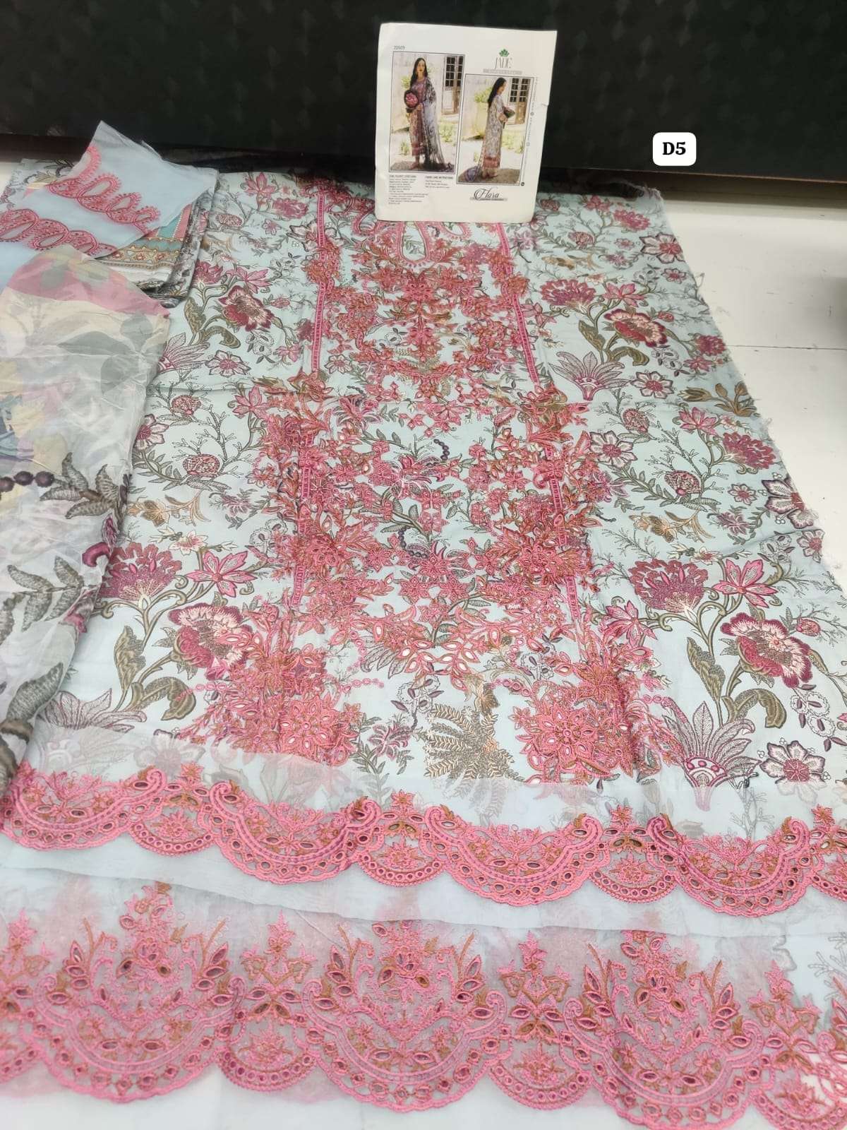 FLORA CAMBRIC COLLECTION 24 OPEN PIC BY JADE-06