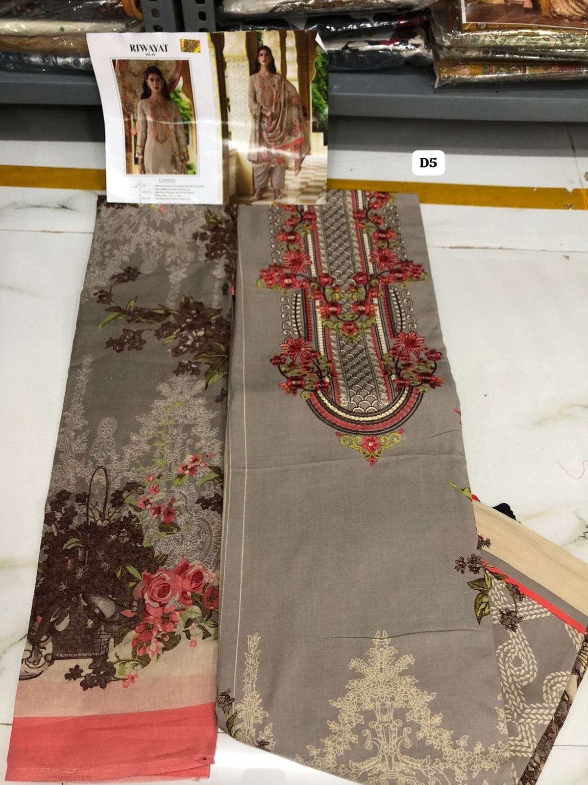 RIWAYAT VOL 3 Open Pic BY BELLIZA-04