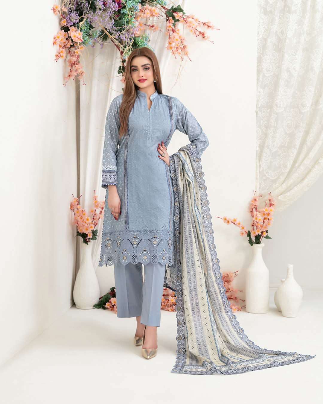 LEEN New Embroidered Digital Printed Lawn Shahid Tawakkal-02