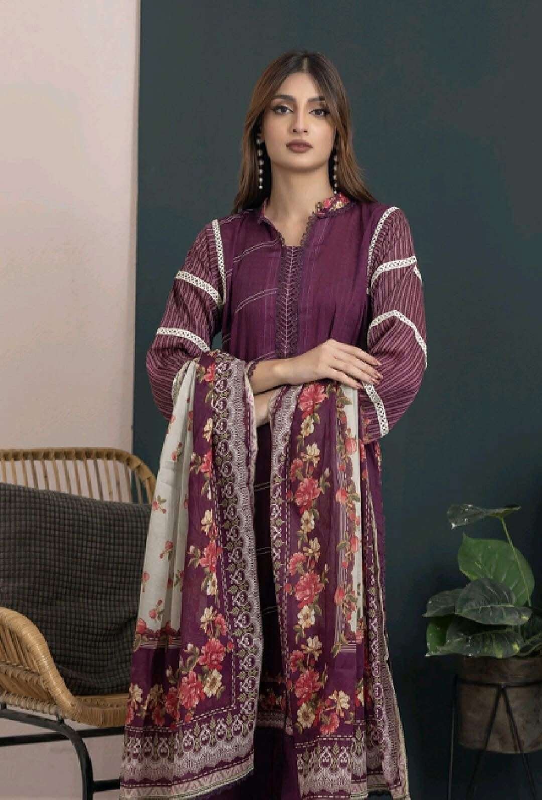 NINOKARA Printed Lawn Collection 2025 by Regalia-01