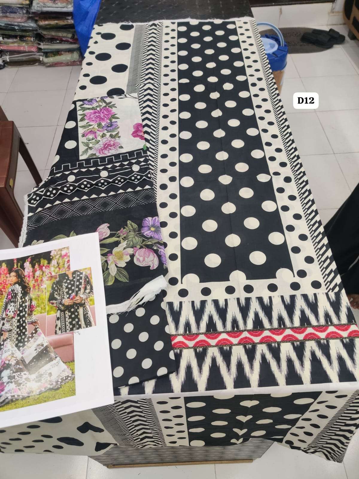 Elaf Prints Printed Lawn Collection 2025 Vol 2 by Elaf-20