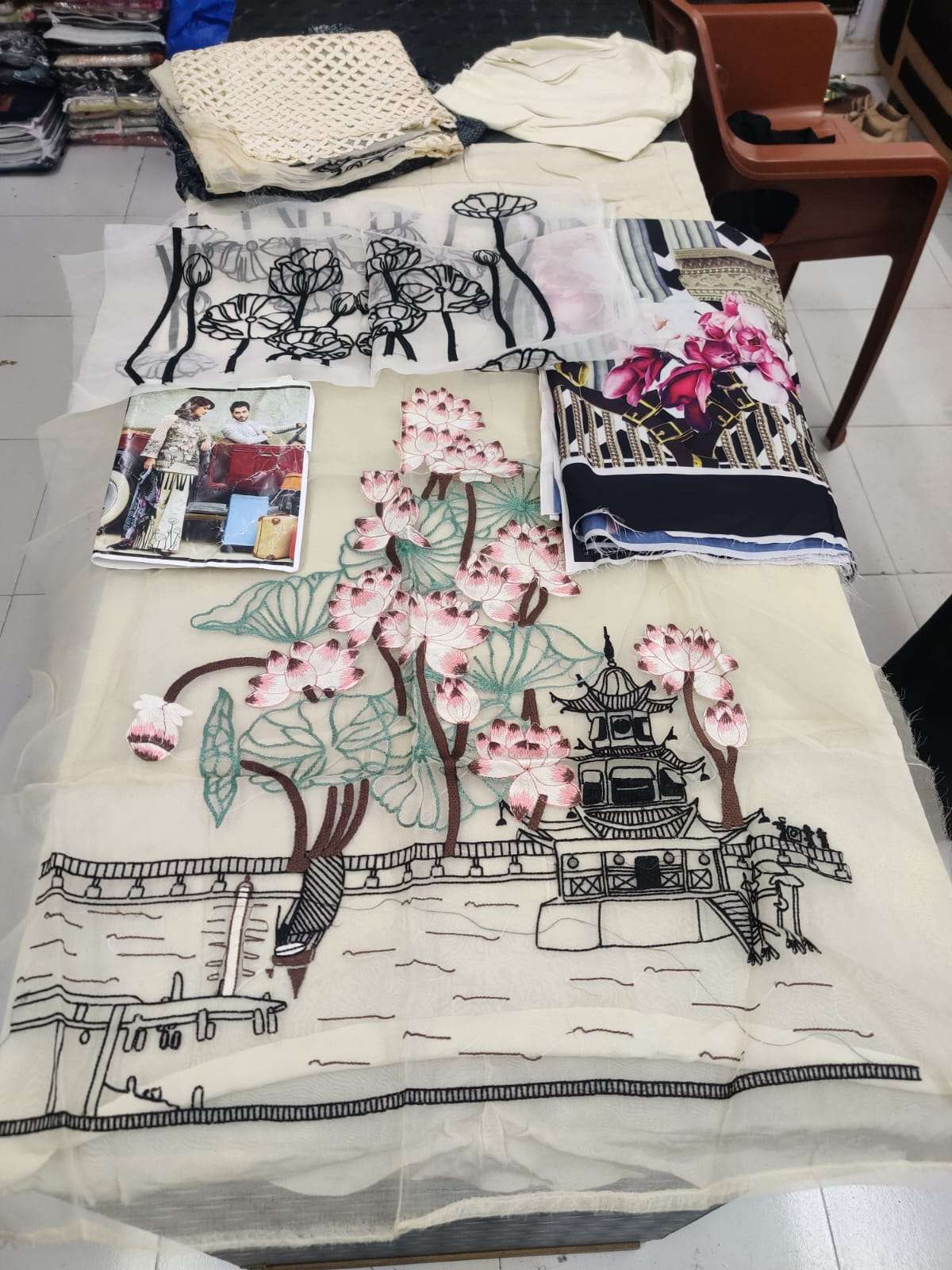 Erum khan Textile Luxury Lawn Collection By Zohan-02