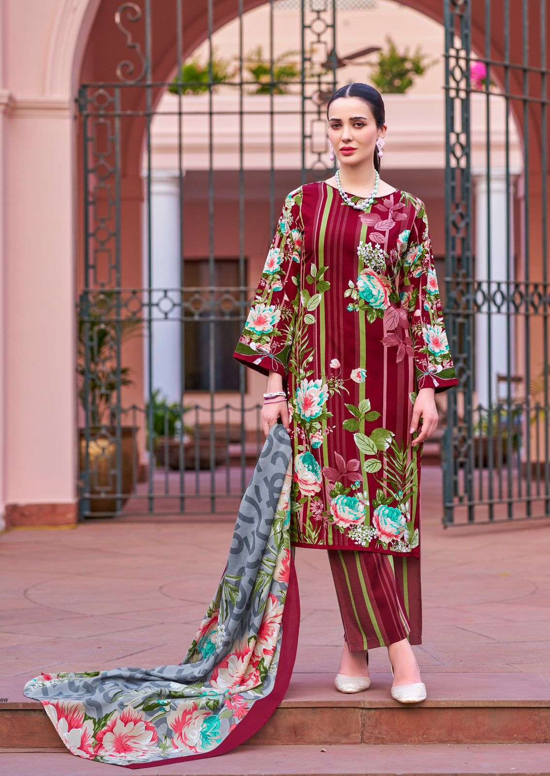 MAJESTIC KARACHI SUITS BY NAFISHA COTTON-01