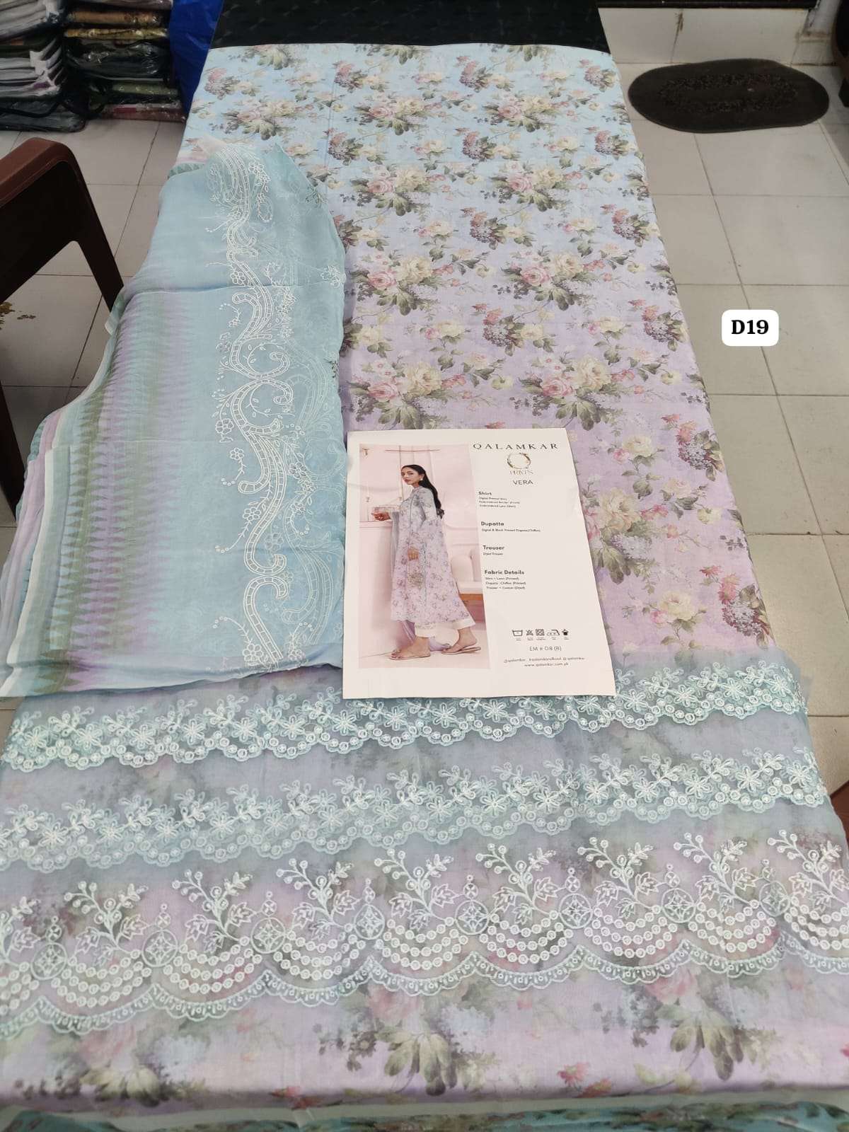 QPrints Unstitched Embroidered Lawn Open Pic 25 Vol 2 By Qalamkar-02