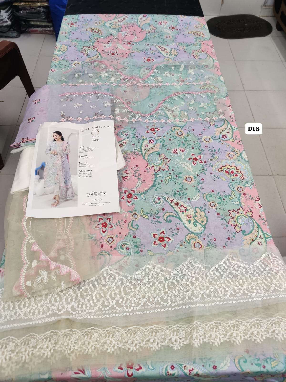 QPrints Unstitched Embroidered Lawn Open Pic 25 Vol 2 By Qalamkar-03