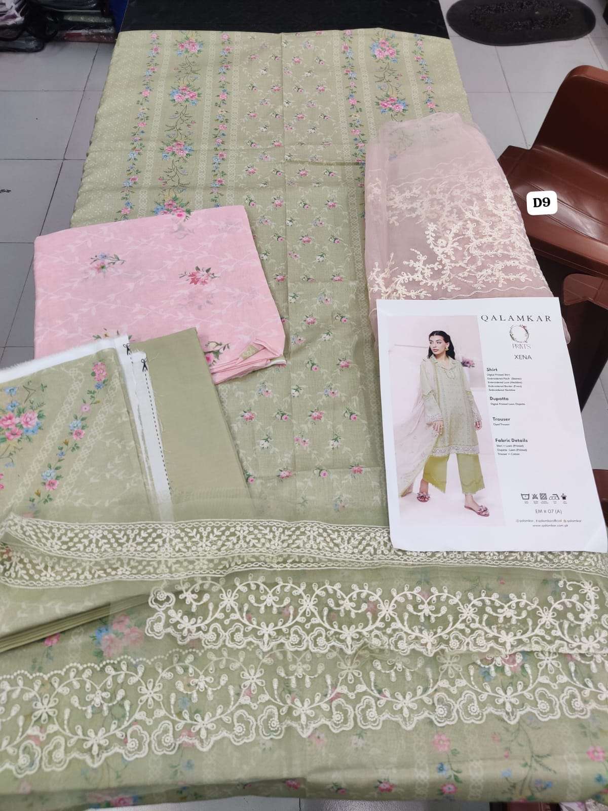 QPrints Unstitched Embroidered Lawn Open Pic 25 Vol 2 By Qalamkar-14