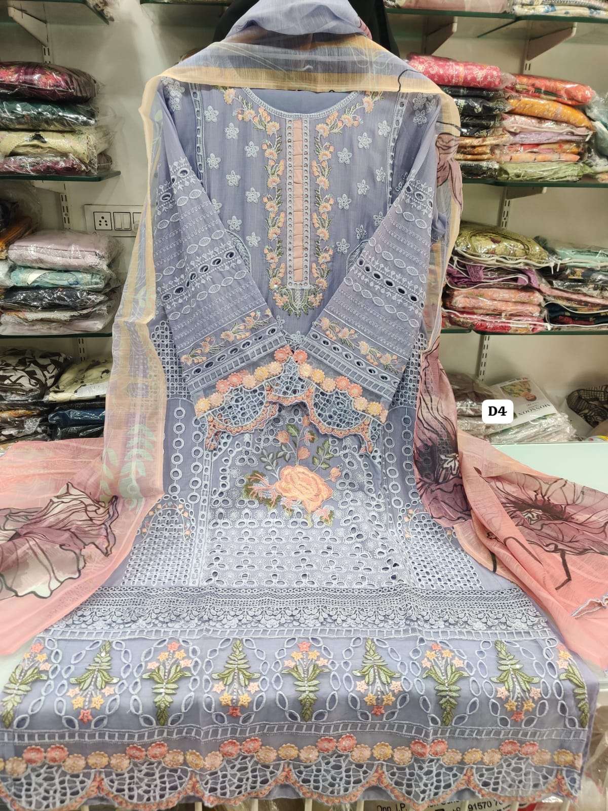 RTW LUXURY LAWN 25 by MUNIRA DESIGNERS-11