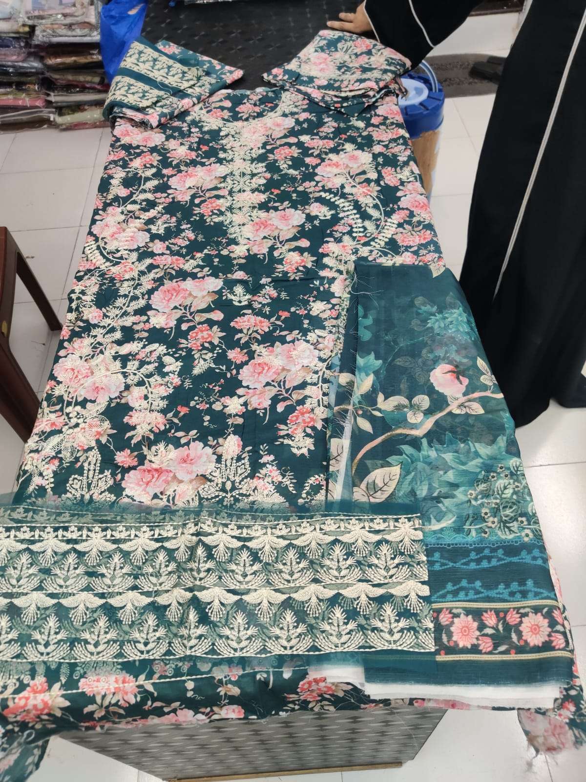 SUMMER ESSENTIALS LUXURY LAWN by AFROZEH-06