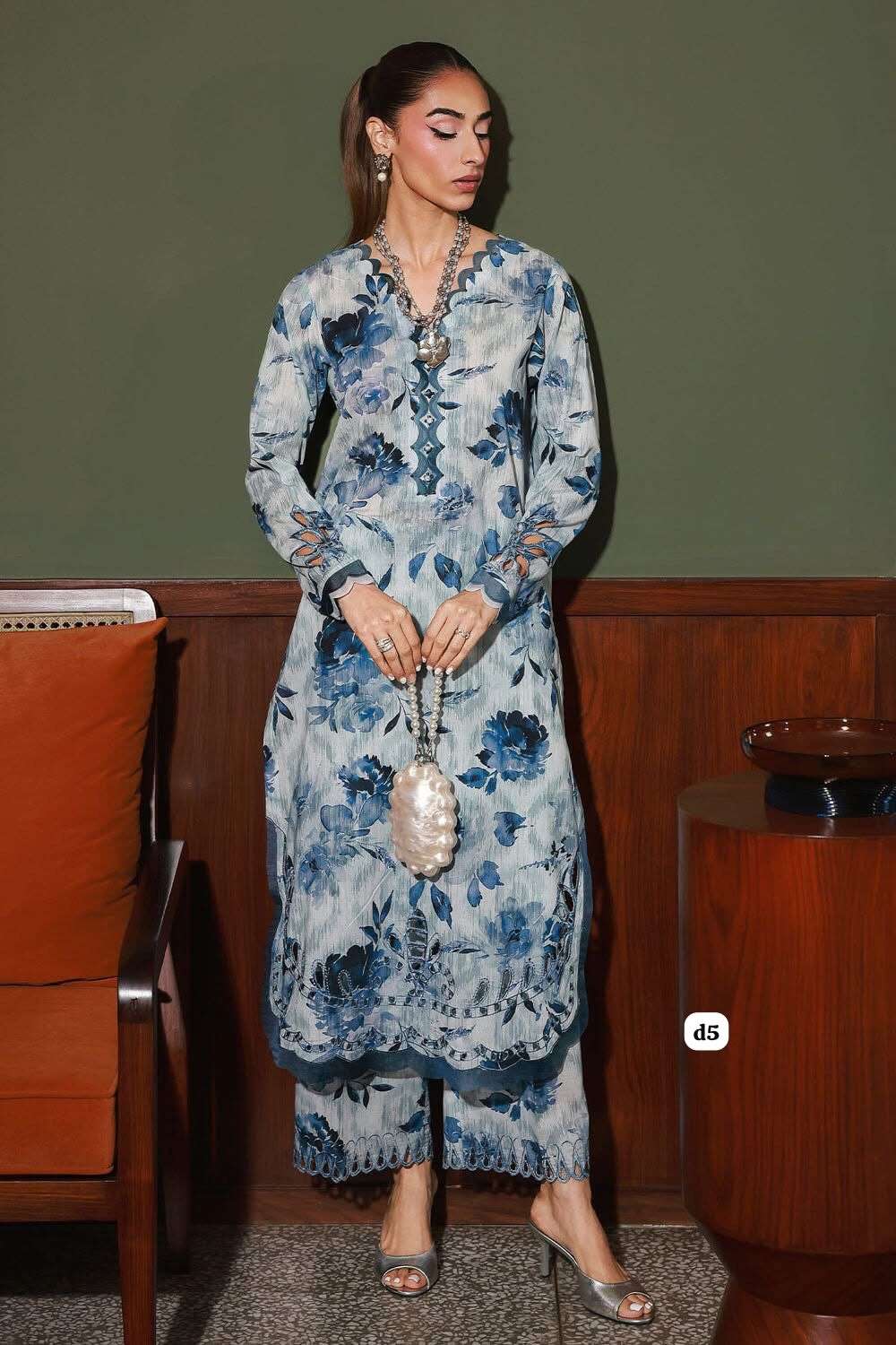 BALLERINA 2 PIECE LAWN 25 Model & OPen Pic by NUREH-01