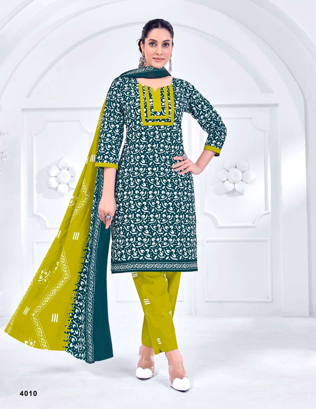 BATIQUE SPECIAL PRINT 28 JAMATMAL TILOKCHAND-01