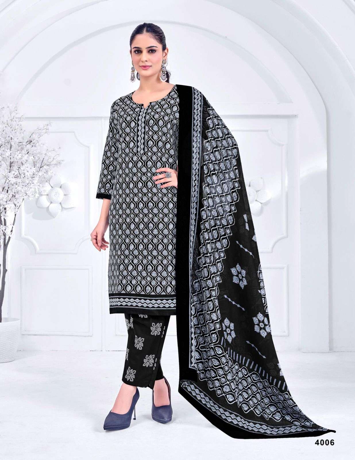 BATIQUE SPECIAL PRINT 28 JAMATMAL TILOKCHAND-03