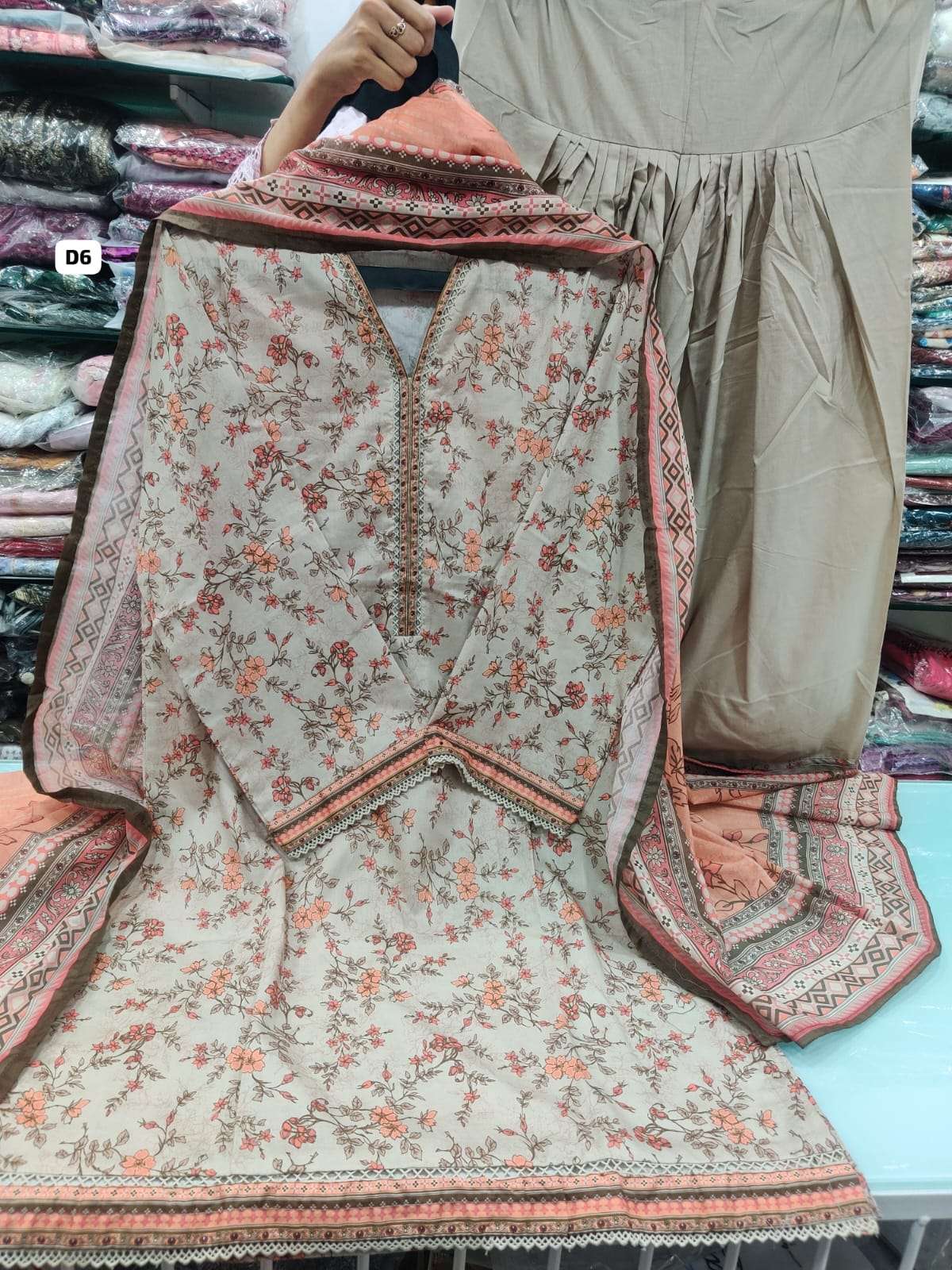 EXCLUSIVE BIN SAEED PRINTED LAWN 2025 by BIN SAEED-03