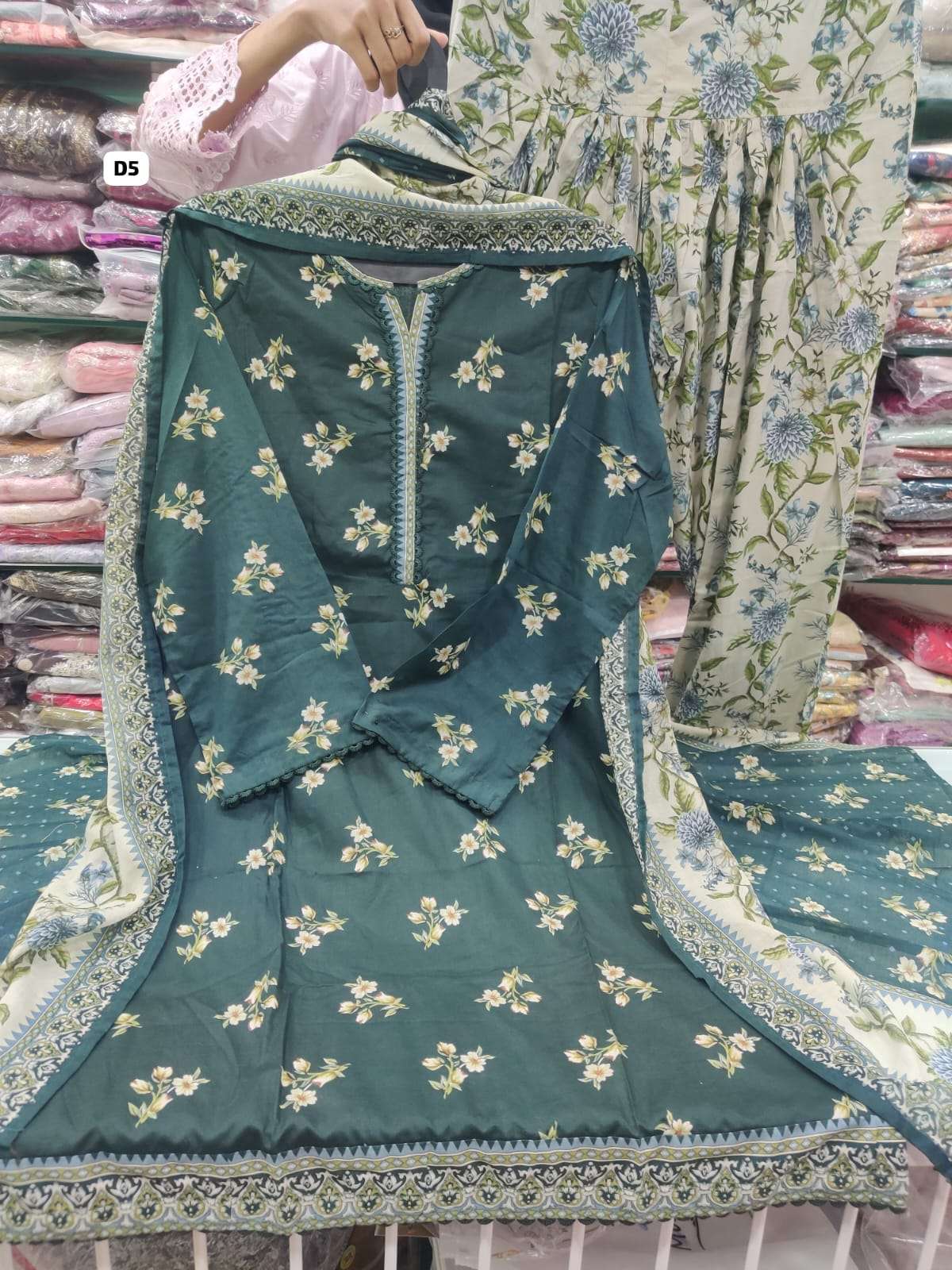 EXCLUSIVE BIN SAEED PRINTED LAWN 2025 by BIN SAEED-04