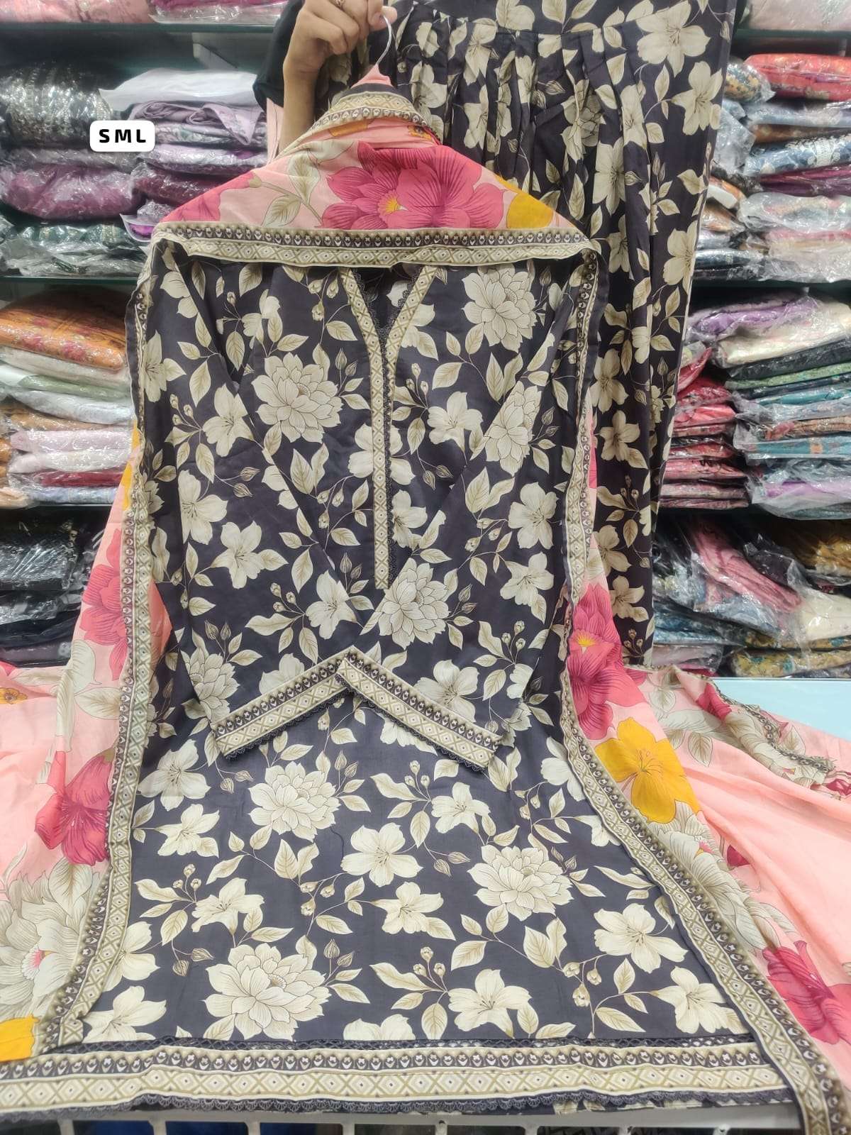 Exclusive Printed with Farshi Shalwar Volume 3 by BIN SAEED-05