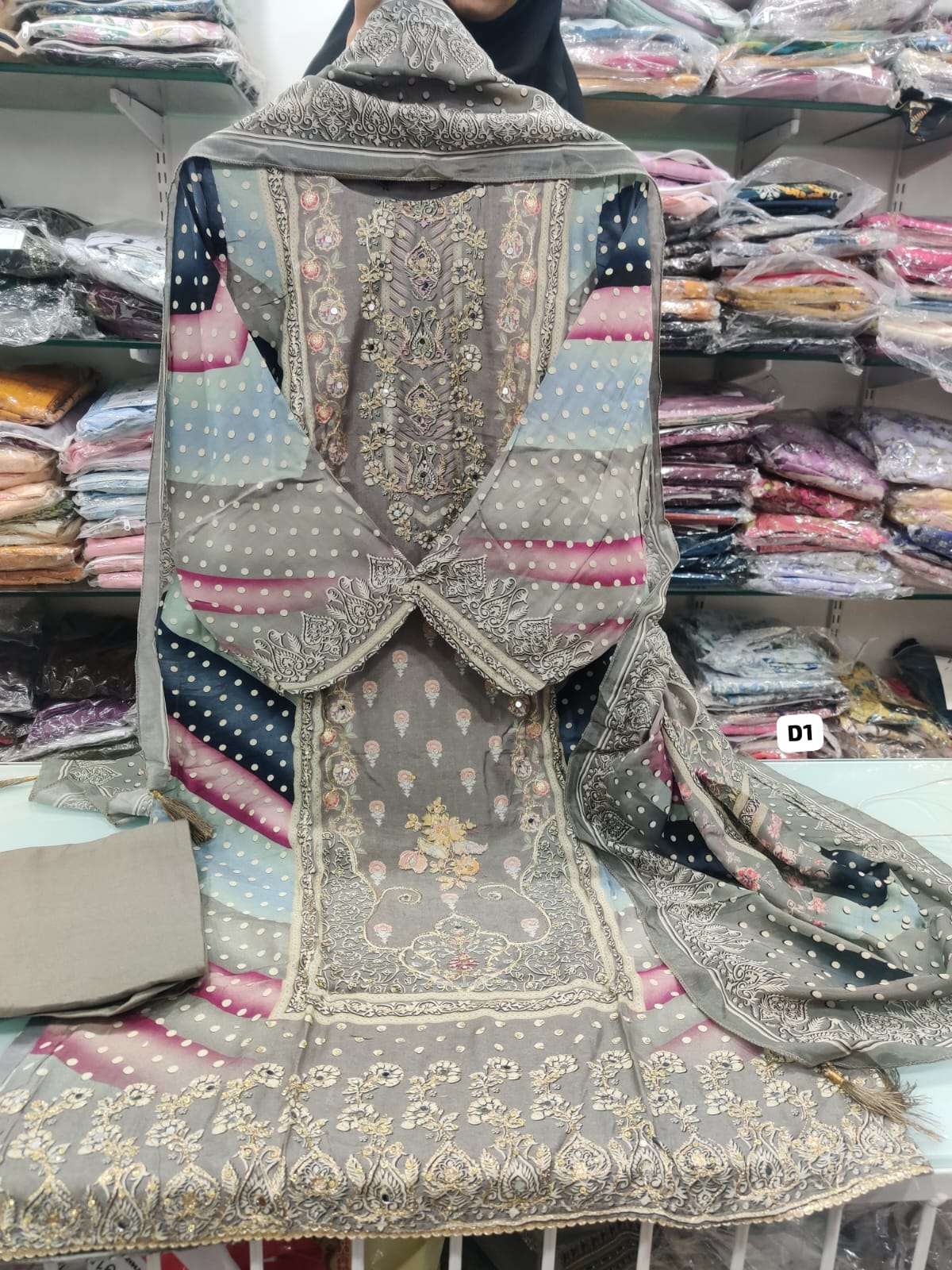 RTW Falah Premium Maslin Collection Code : 30487 Falah Designer Suits-02