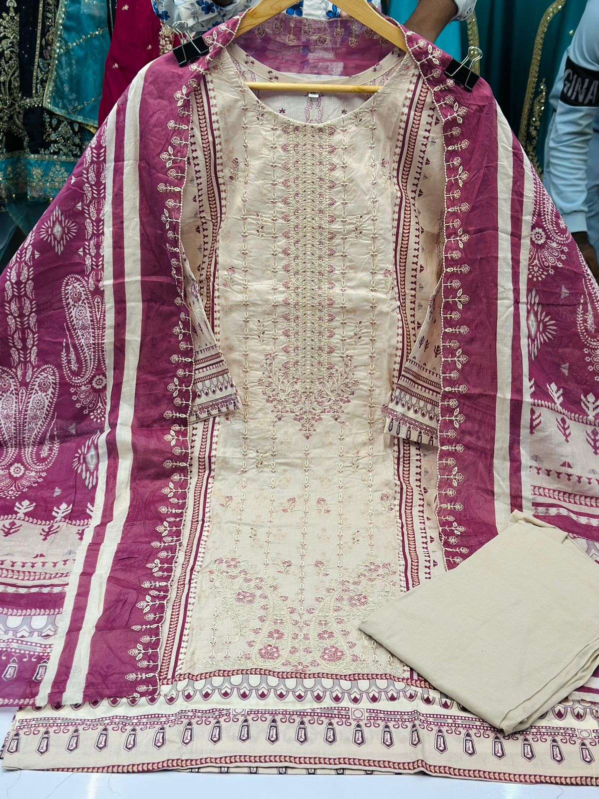 BIN SAEED READYMADE LAWN COLLECTION VOL -14 by JIHAN-03