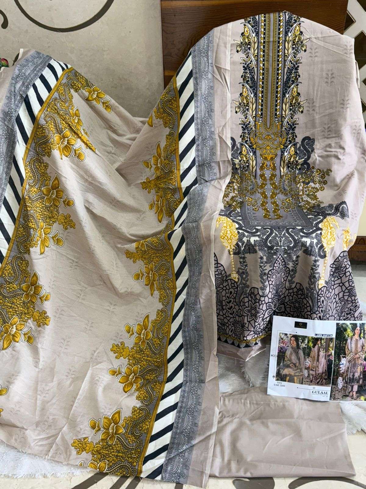 GULAAL VOL 1 Aaliz Prints-09