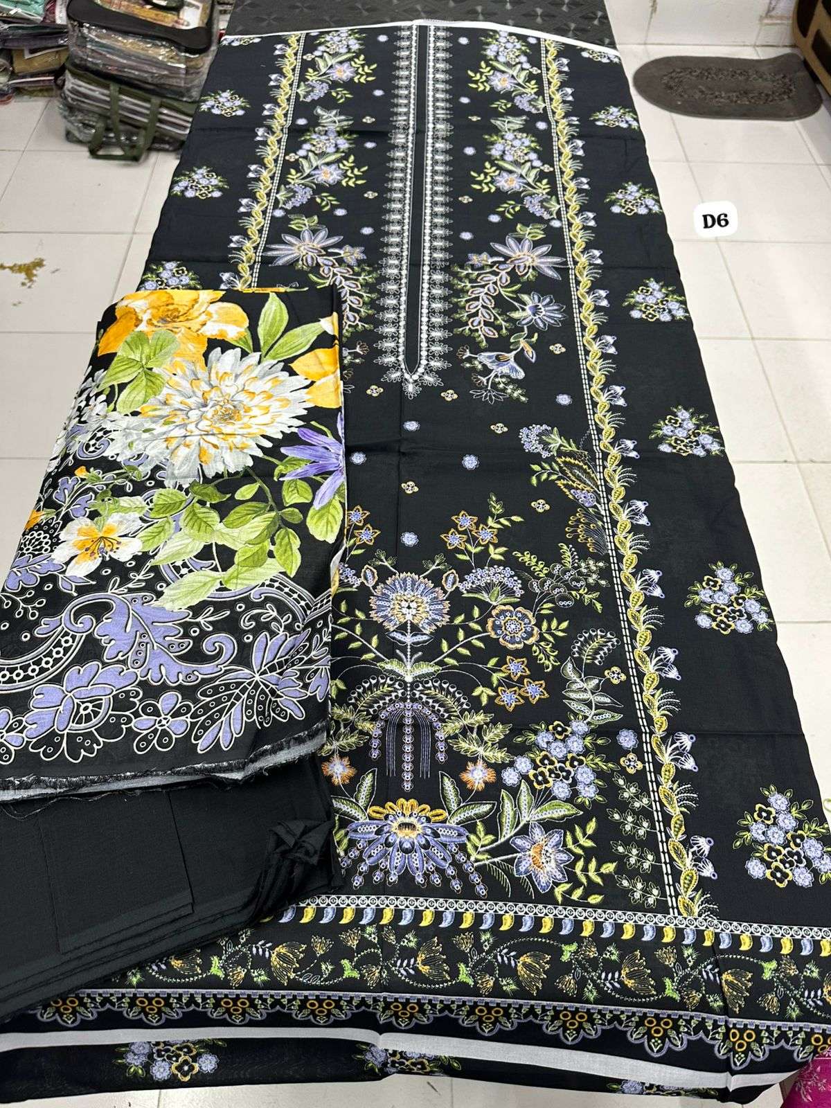 Mausammery Lawn Vol - 6 2025 Open & Model Pic By Mausammery-15