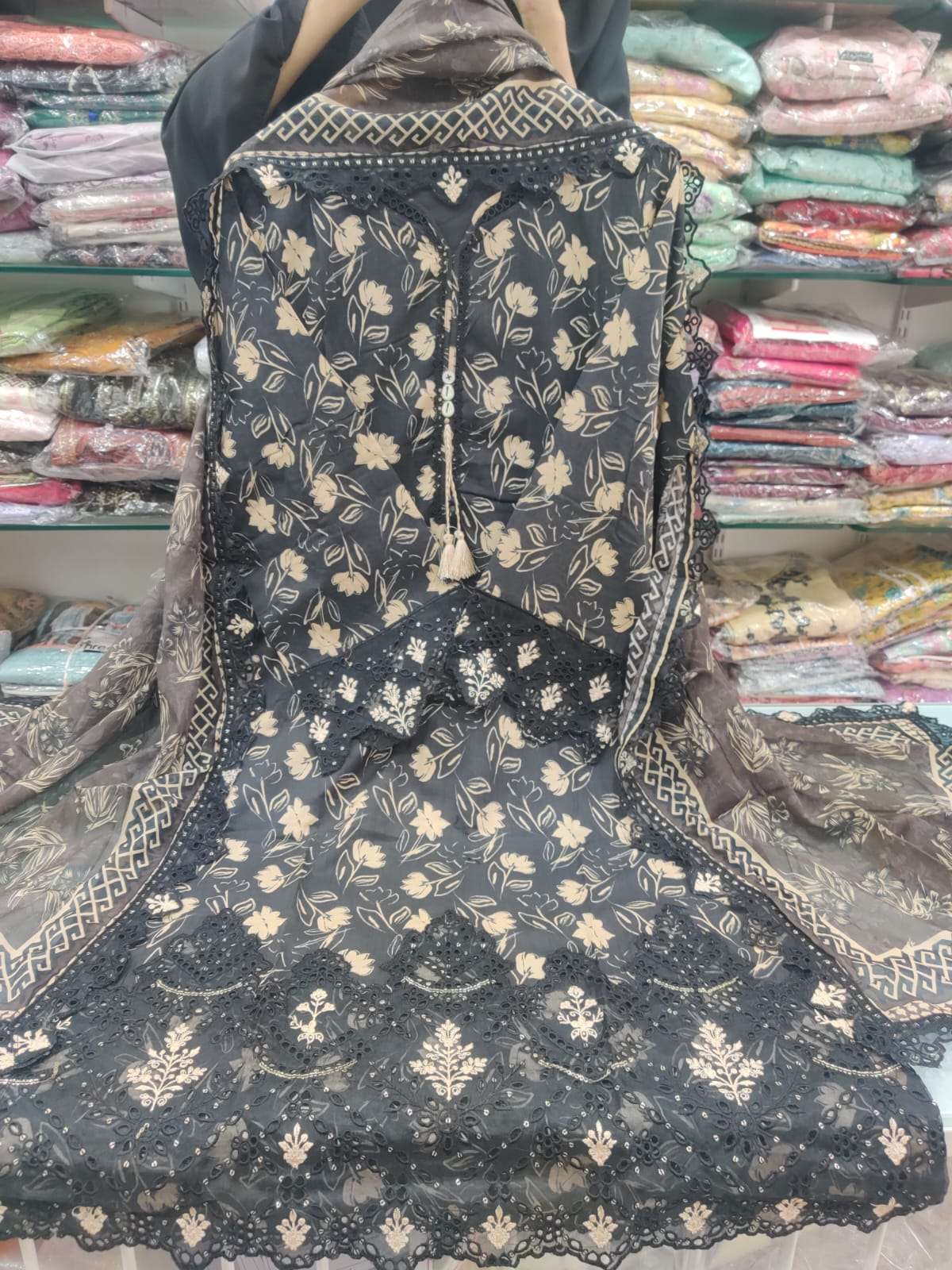 RTW Riwayat Luxury Pret Lawn Collection by Tawakkal-03