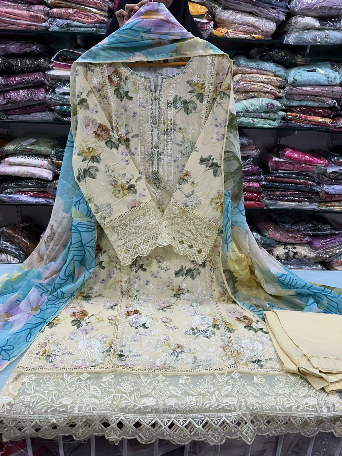 RTW Sadabahar Luxury 2025 by Sadabahar-03