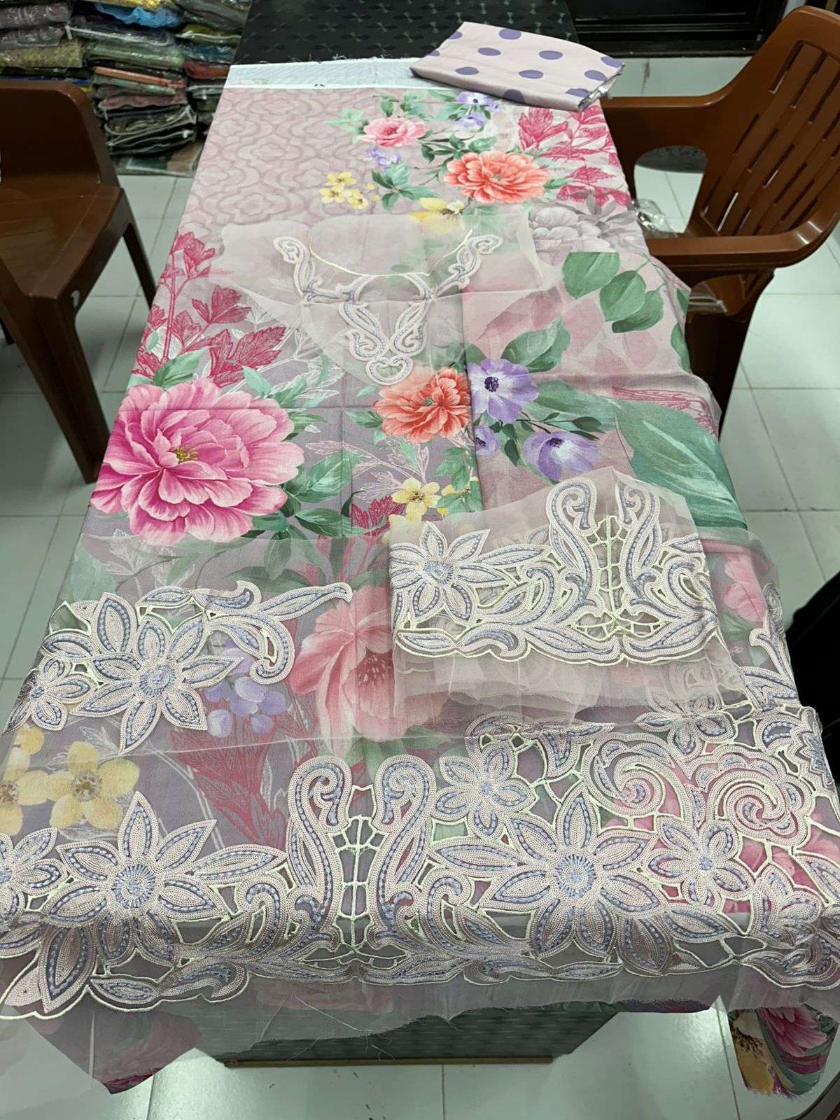 Adan Libas Prints 2025-02