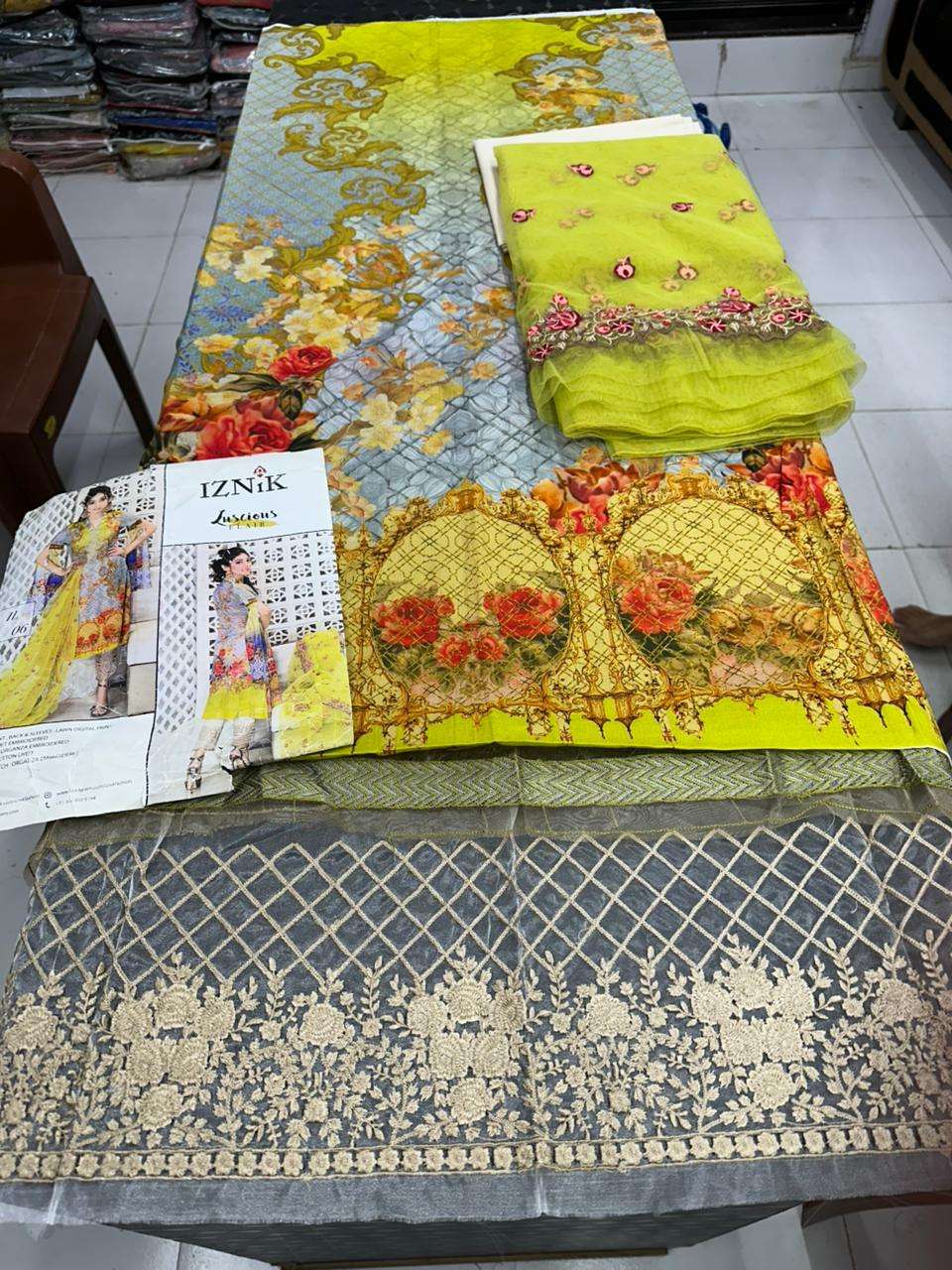 Floral Fantasy Lawn Collection by Iznik-01