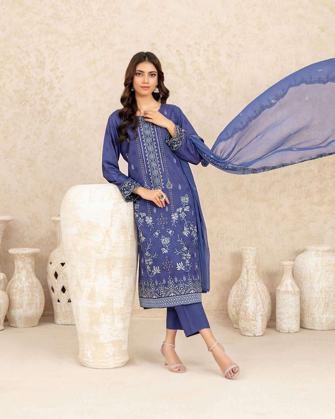 NOEMI by Tawakkal-01