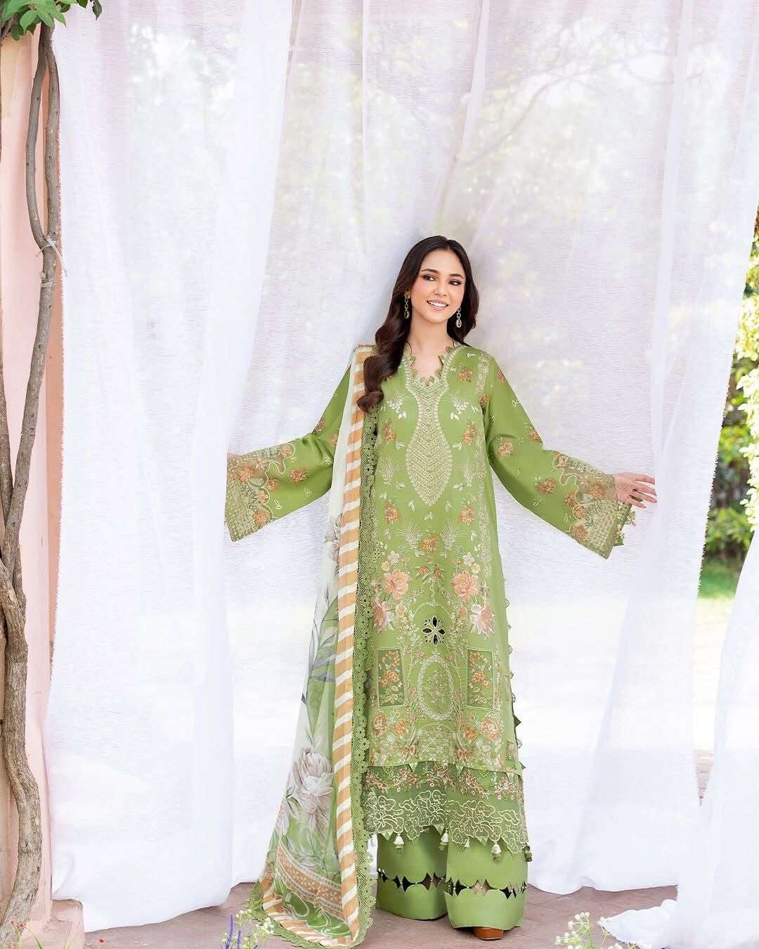 RAMSHA ANDAAZ LUXURY LAWN VOL 12 BY-08