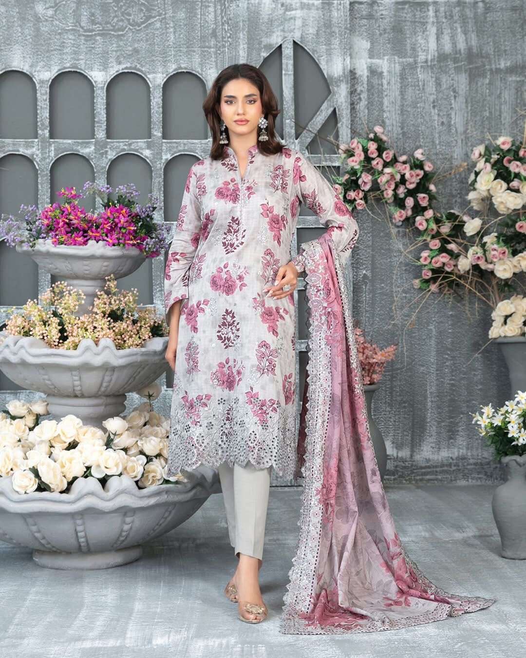 SAESHA OPEN AND MODEL PIC BY TAWAKKAL-04