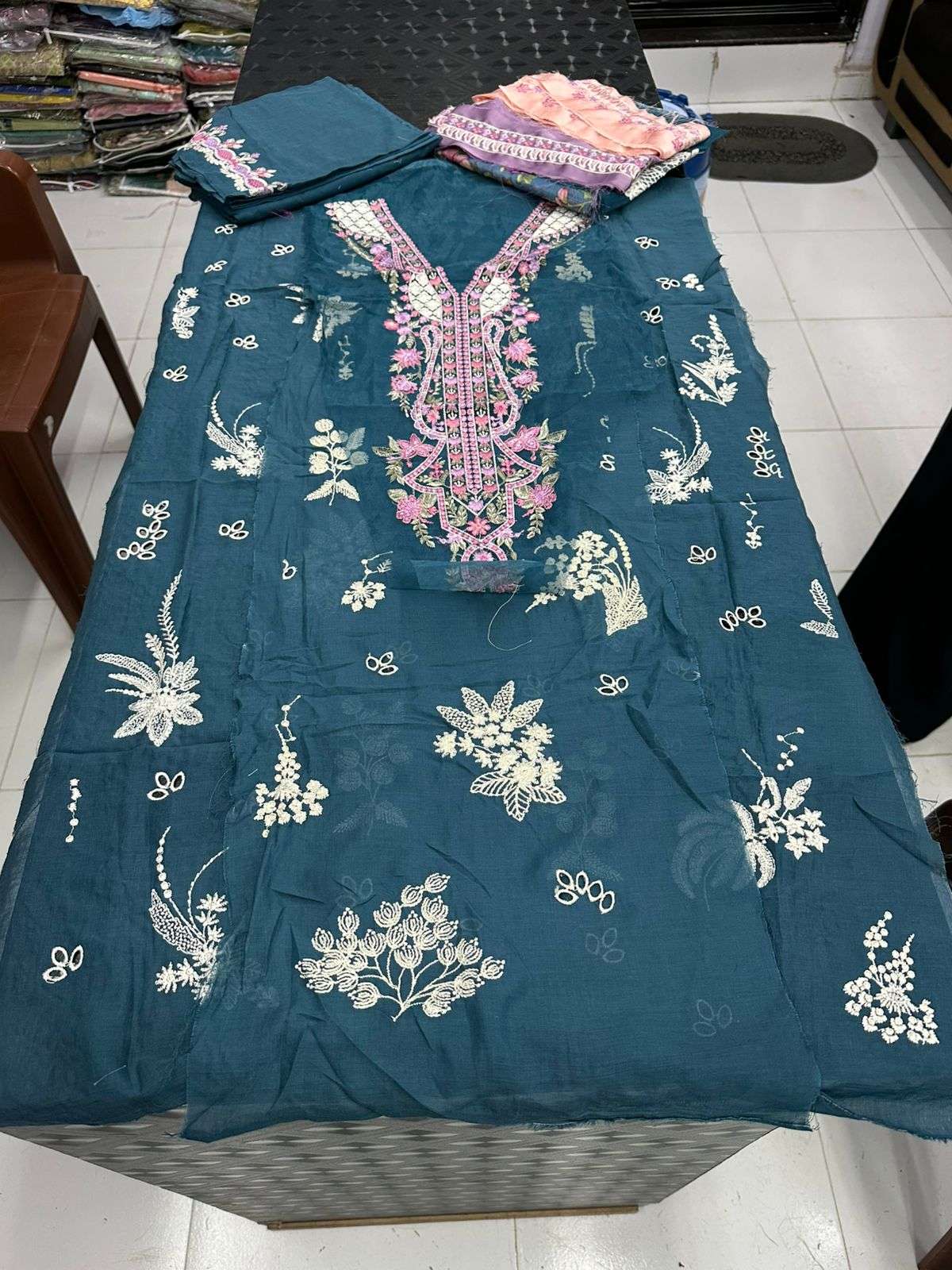 SIGNATURE LAWN 2025 BY AJR-17