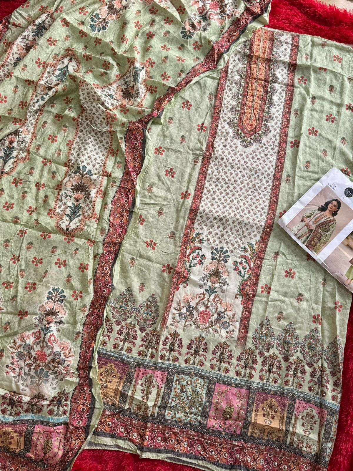 Design No - 1762 by MEHBBOB TEX-01