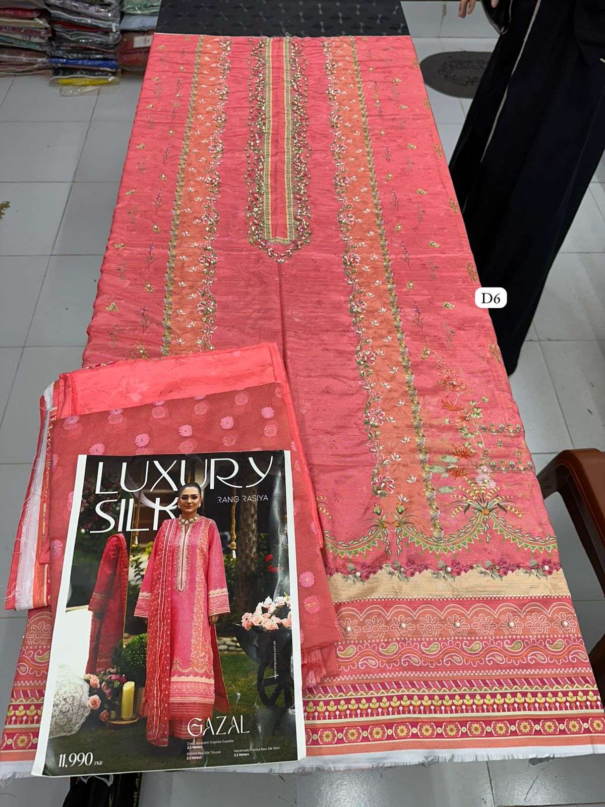 Luxury Silk Collection 2025 Rang Rasiya -18