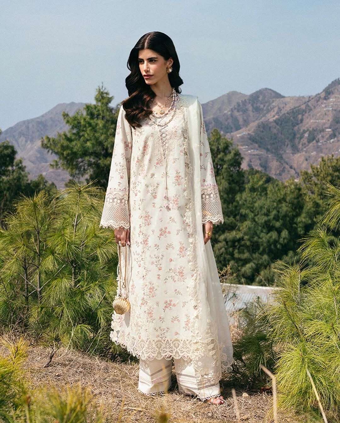 Qlinekari Lawn Collection 2025 by Qalamkar-01